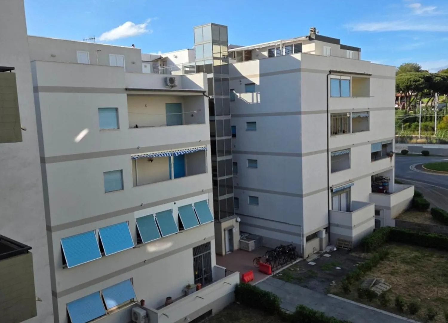 B&B Litoranea 80 폴로니카