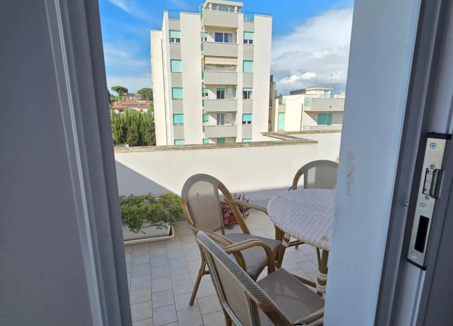 B&B Litoranea 80 폴로니카