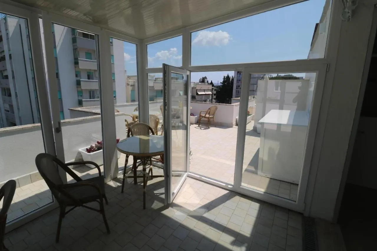 Litoranea 80 Bed & Breakfast Follonica