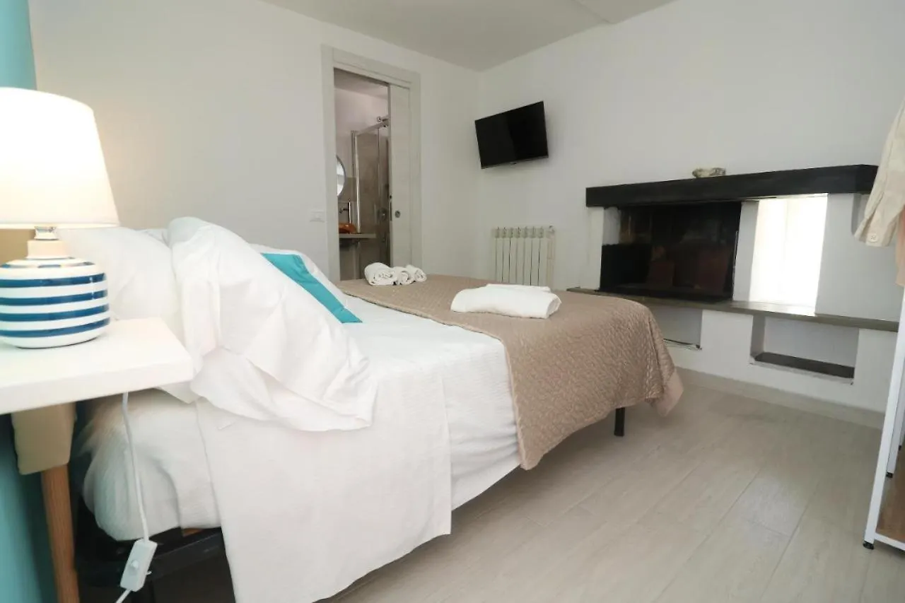 Litoranea 80 Bed & Breakfast Follonica