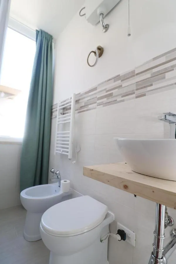 Litoranea 80 Bed & Breakfast Follonica