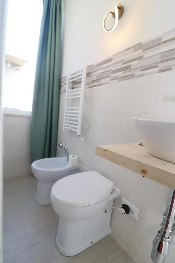 Litoranea 80 Bed & Breakfast Follonica
