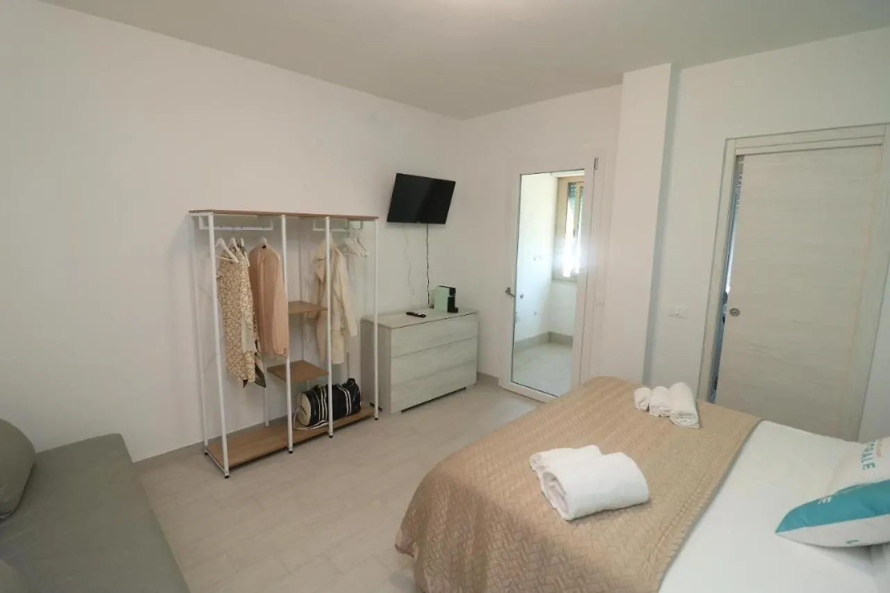 Litoranea 80 Bed & Breakfast Follonica
