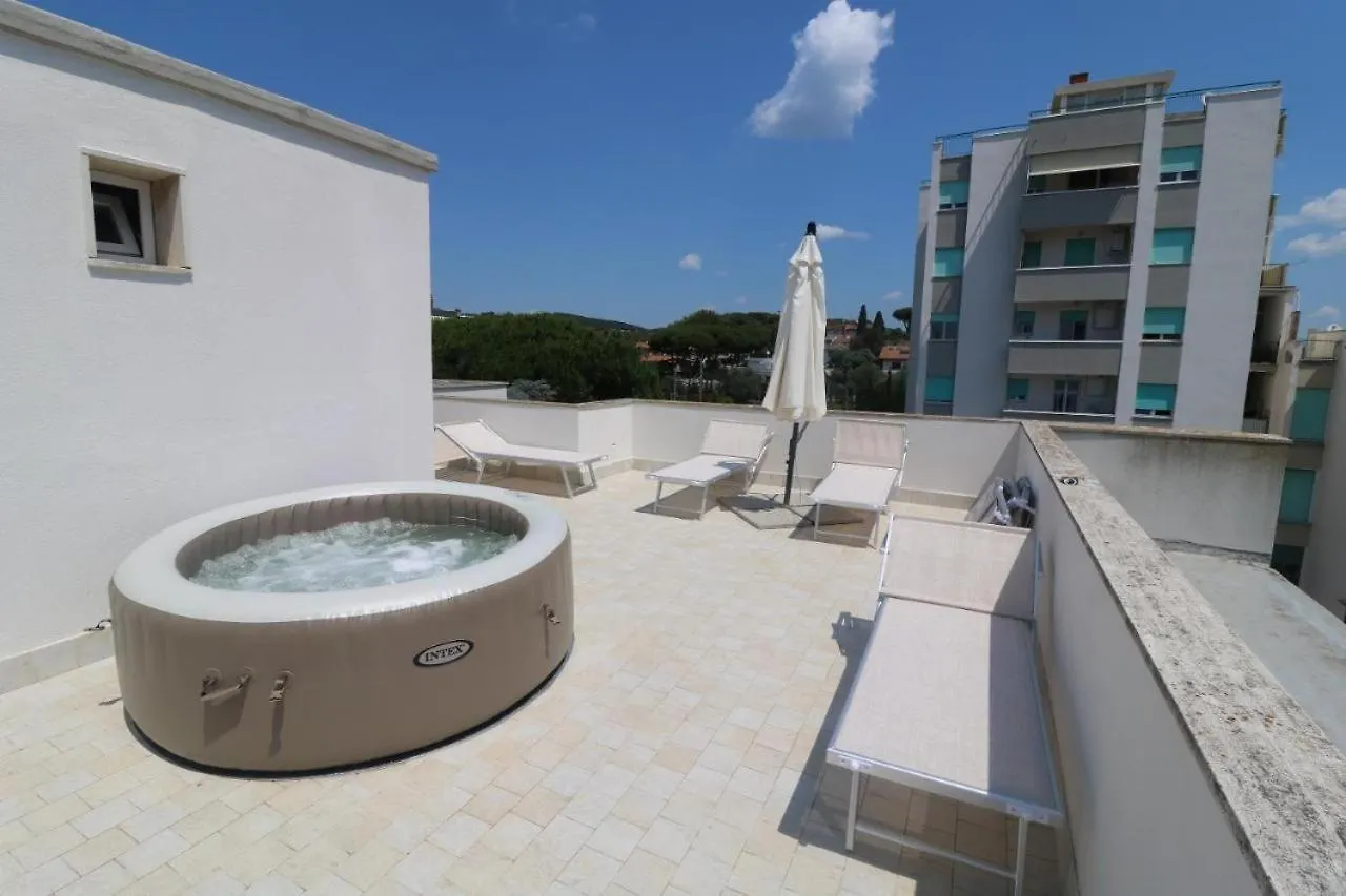Litoranea 80 Bed & Breakfast Follonica